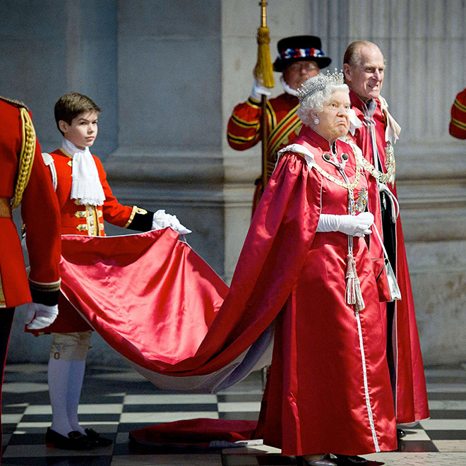 Trump photoshopped as Queen.