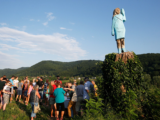 Melania Trump statue in Slovenia.