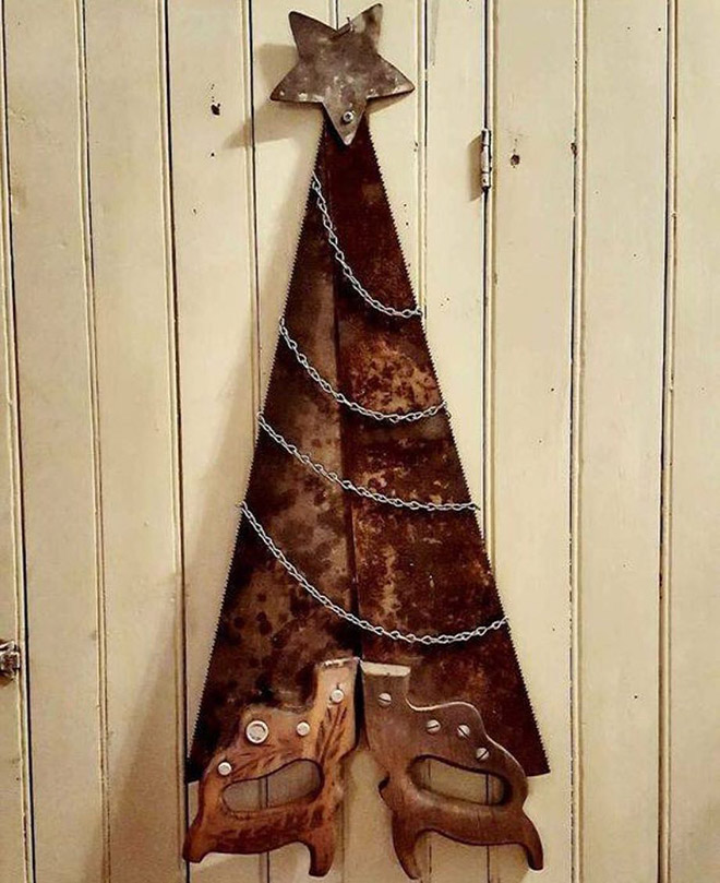 Brilliant Christmas tree idea.
