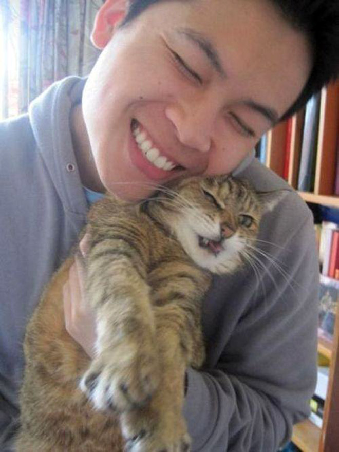 Cat selfie fail.