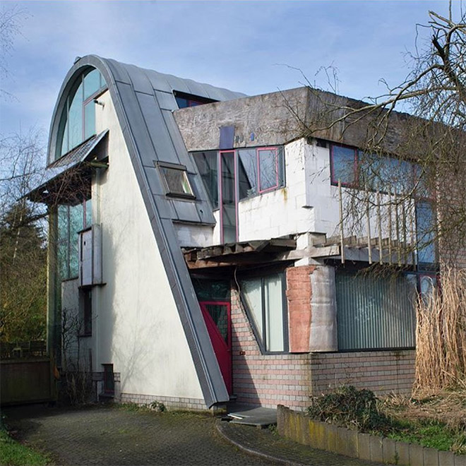 Ugly Belgian house.